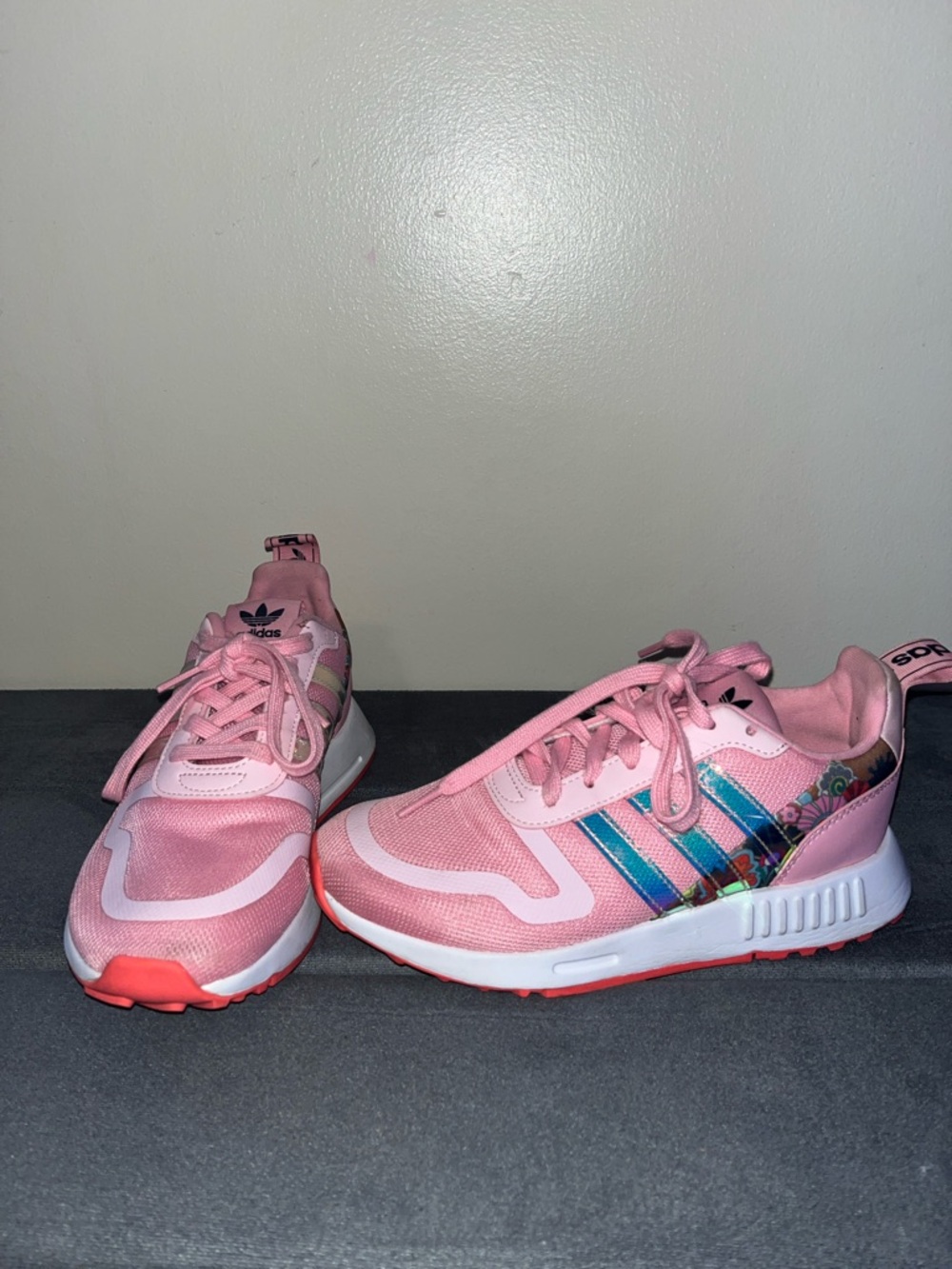 Adidas Originals Kids Pink Floral Sneakers Size 4
